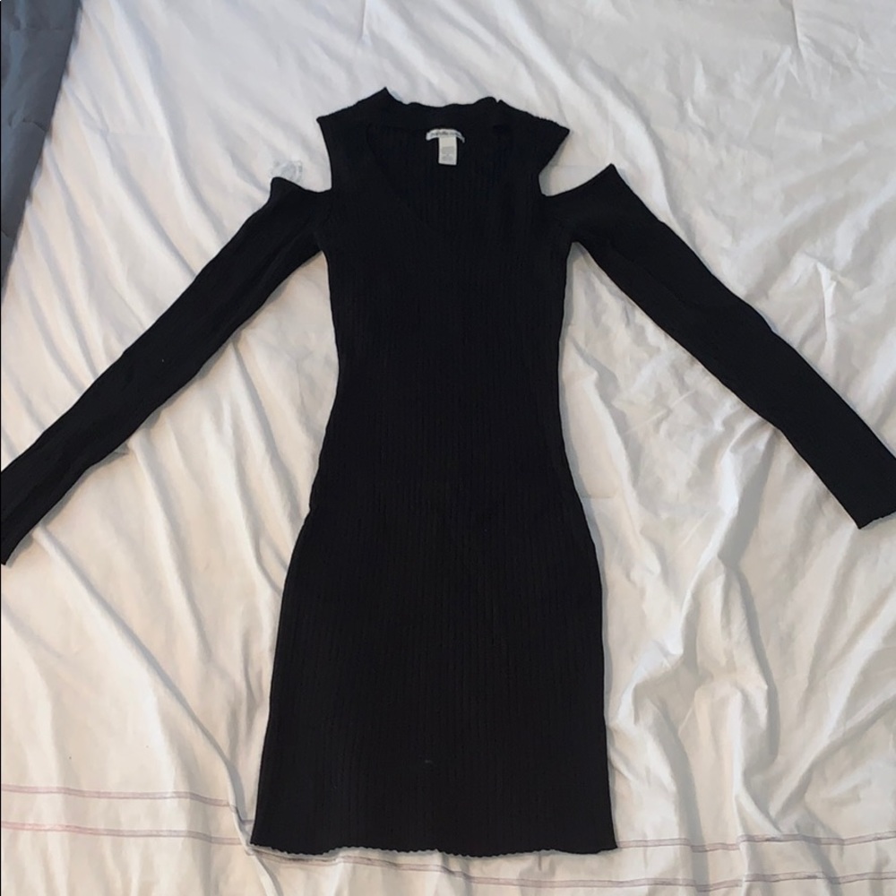 Slim Black Dress